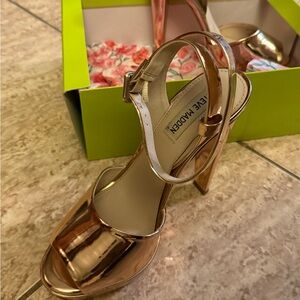 Steve Madden Metallic Pink Heels